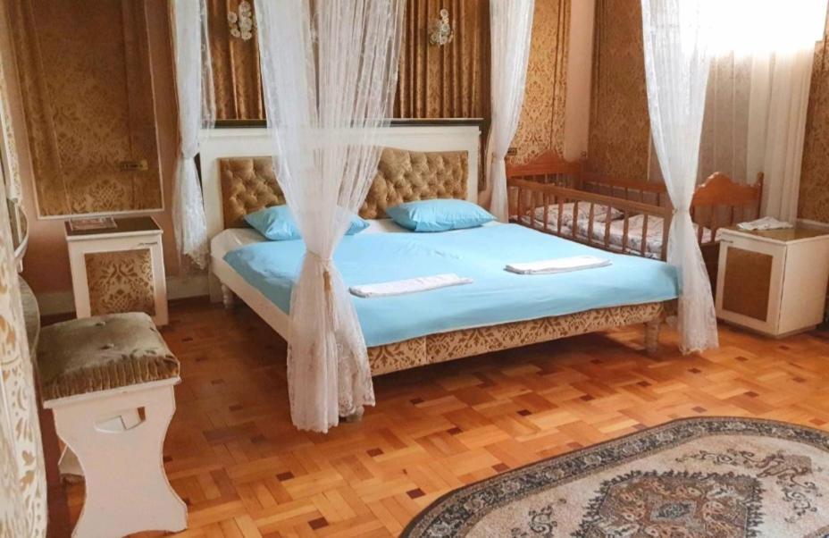 Classic Apartment On Kievyan Erevan Esterno foto