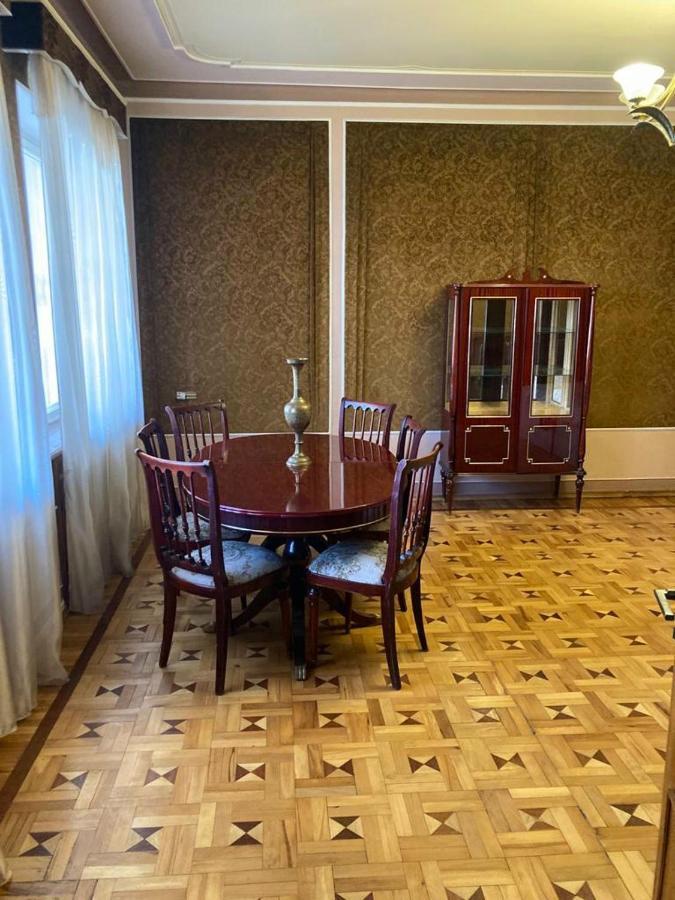 Classic Apartment On Kievyan Erevan Esterno foto