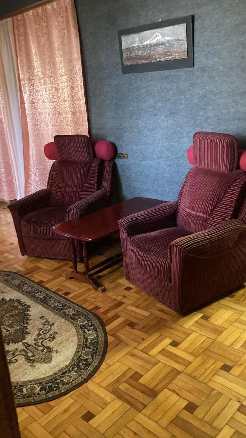 Classic Apartment On Kievyan Erevan Esterno foto