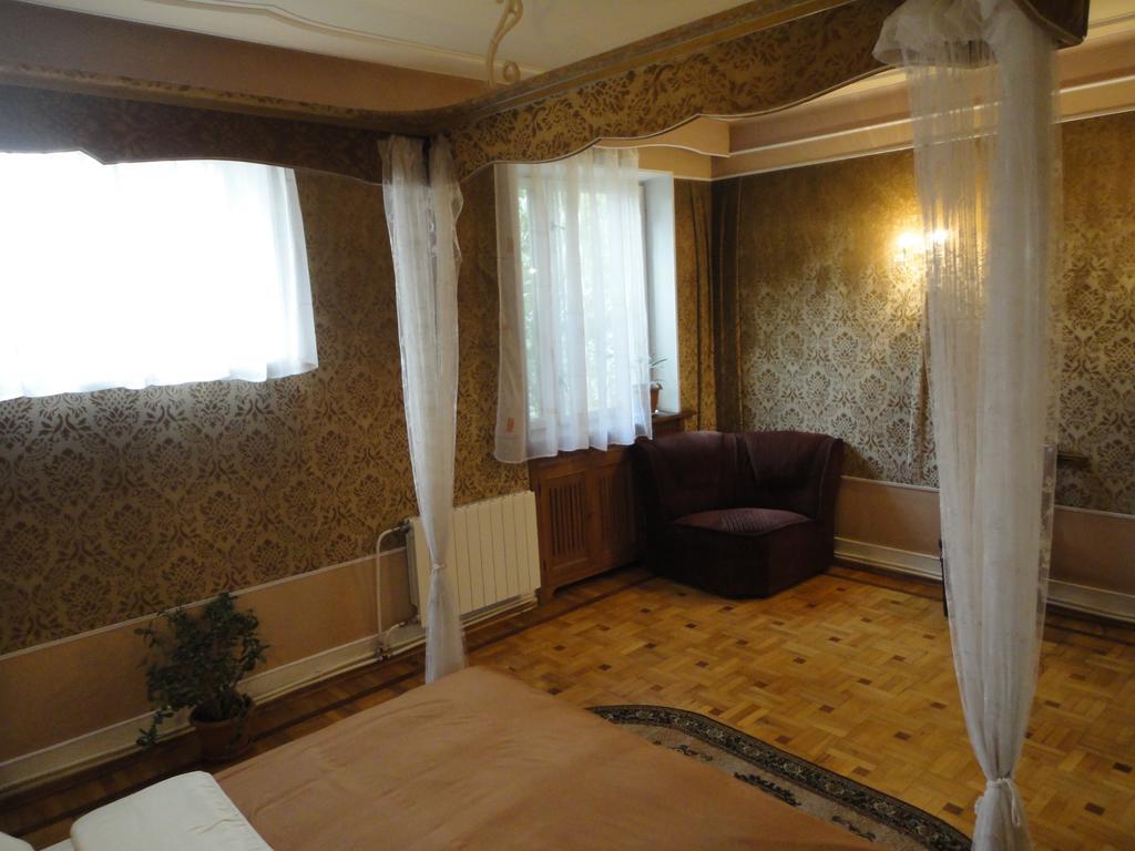Classic Apartment On Kievyan Erevan Esterno foto